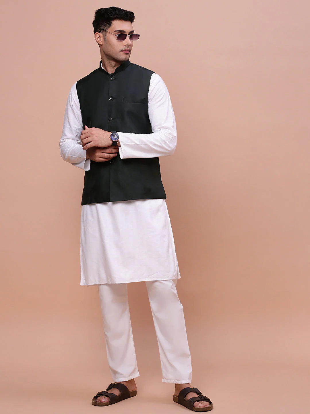 Schwarze Nehru Jacket Herren Slim Fit Styling über Kurta Traditionelle indische Weste