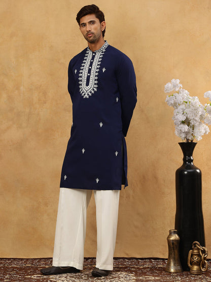 Herren Kurta Pyjama Set in Dunkelblau mit Stickerei